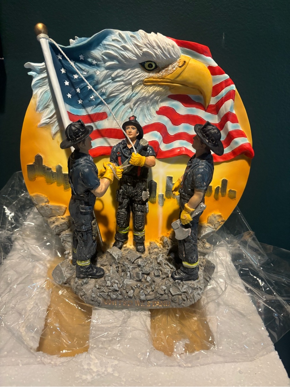 NIB Patriotic 9/11 Tribute Firefighter Resin Sculpture “United We Stand”